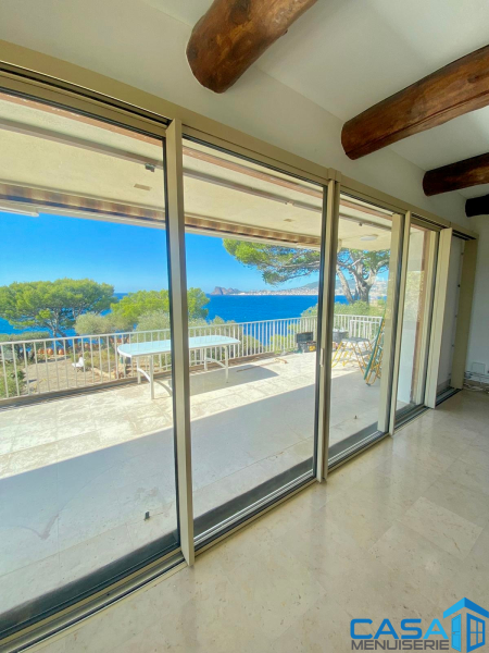 Menuiserie haut de gamme minimaliste Casa Menuiserie Bouches du Rhône