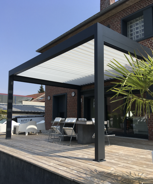 Pergola bioclimatique Marquise