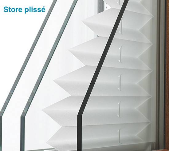 fenêtre avec store intégré plissé Internorm